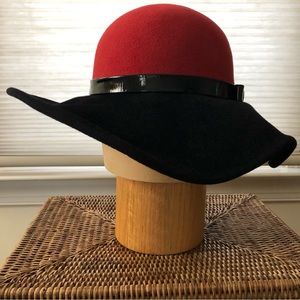 Diana Francis Studio NEW Red & Black Hat Fur Felt Hat W/Blk Patent Leather Band.
